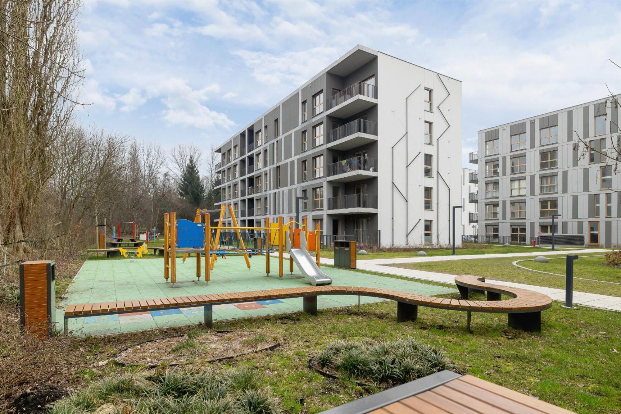 Bright Apartment In Krakow With Garden, Air Conditioning, Parking And Desk By Renters Prestige 외부 사진